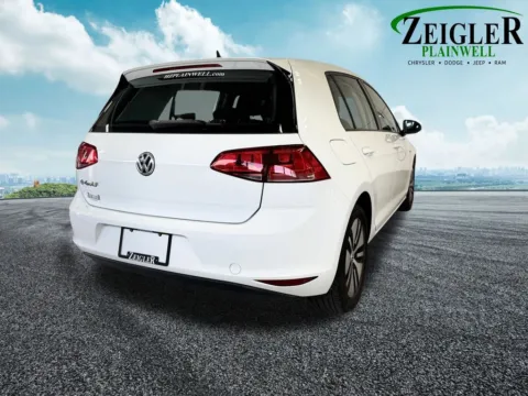 More photos of 2016 Volkswagen e-Golf SE at Zeigler Chrysler Dodge Jeep Ram of Plainwell, MI
