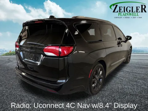 More photos of 2020 Chrysler Pacifica Touring L Plus at Zeigler Chrysler Dodge Jeep Ram of Plainwell, MI