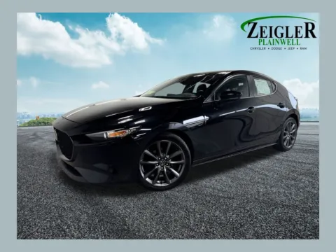 Black 2019 Mazda Mazda3 Preferred for sale in Plainwell, MI