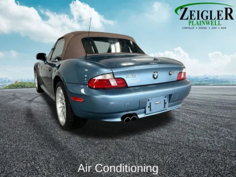 More photos of 2001 BMW Z3 3.0i at Zeigler Chrysler Dodge Jeep Ram of Plainwell, MI