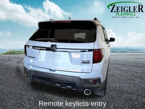 More photos of 2022 Honda Passport Elite at Zeigler Chrysler Dodge Jeep Ram of Plainwell, MI