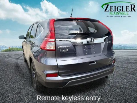 More photos of 2016 Honda CR-V SE at Zeigler Chrysler Dodge Jeep Ram of Plainwell, MI