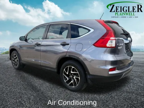 Another view of 2016 Honda CR-V SE for sale in Plainwell, MI at Zeigler Chrysler Dodge Jeep Ram of Plainwell