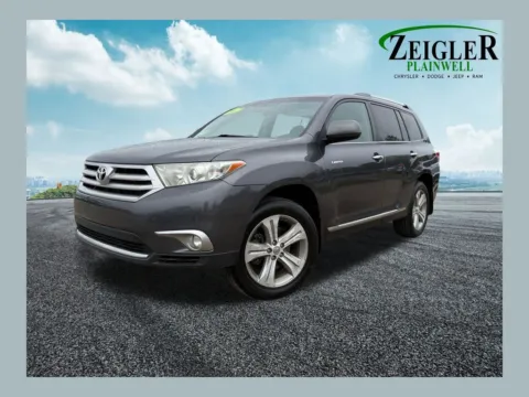 Gray 2012 Toyota Highlander Limited for sale in Plainwell, MI