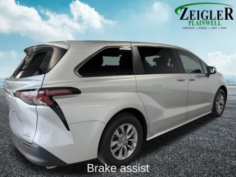 More photos of 2023 Toyota Sienna LE at Zeigler Chrysler Dodge Jeep Ram of Plainwell, MI