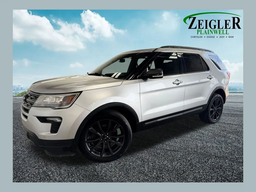 Silver 2018 Ford Explorer XLT for sale in Plainwell, MI