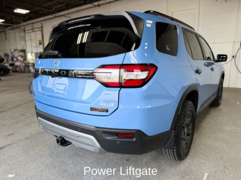 More photos of 2023 Honda Pilot TrailSport at Zeigler Chrysler Dodge Jeep Ram of Plainwell, MI