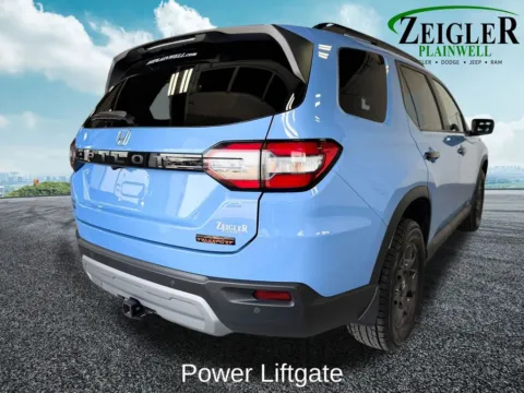 More photos of 2023 Honda Pilot TrailSport at Zeigler Chrysler Dodge Jeep Ram of Plainwell, MI