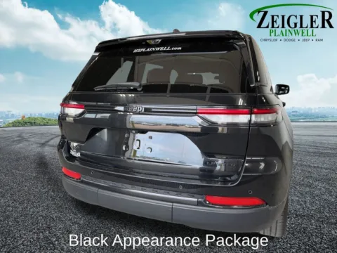 More photos of 2024 Jeep Grand Cherokee Limited at Zeigler Chrysler Dodge Jeep Ram of Plainwell, MI