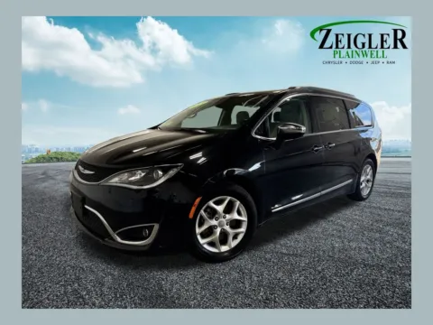 Black 2019 Chrysler Pacifica Limited for sale in Plainwell, MI