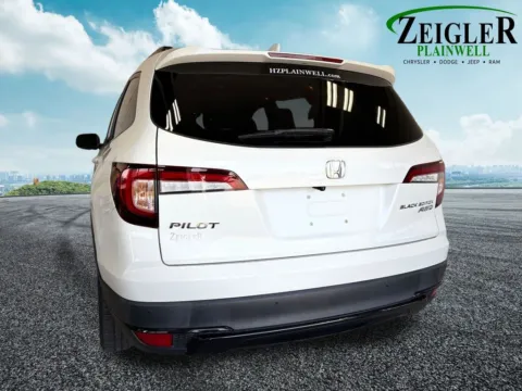 More photos of 2021 Honda Pilot Black Edition at Zeigler Chrysler Dodge Jeep Ram of Plainwell, MI