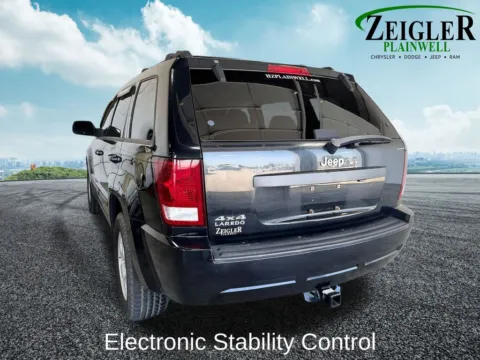More photos of 2009 Jeep Grand Cherokee Laredo at Zeigler Chrysler Dodge Jeep Ram of Plainwell, MI
