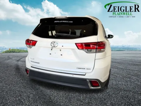 More photos of 2017 Toyota Highlander Limited at Zeigler Chrysler Dodge Jeep Ram of Plainwell, MI
