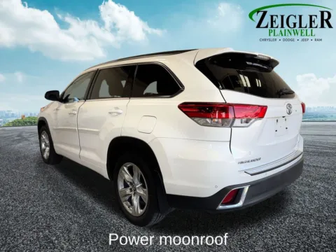 Another view of 2017 Toyota Highlander Limited for sale in Plainwell, MI at Zeigler Chrysler Dodge Jeep Ram of Plainwell