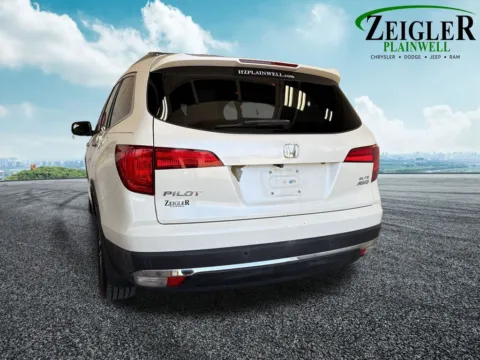 More photos of 2016 Honda Pilot Elite at Zeigler Chrysler Dodge Jeep Ram of Plainwell, MI
