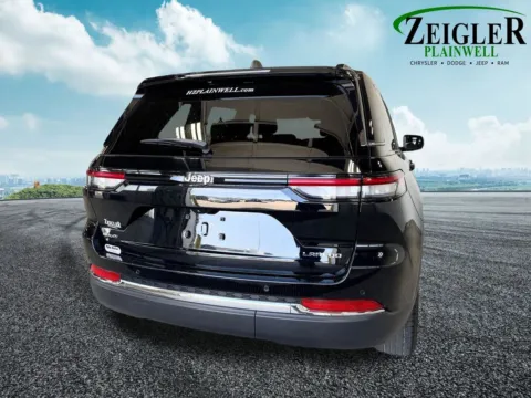 More photos of 2023 Jeep Grand Cherokee Laredo at Zeigler Chrysler Dodge Jeep Ram of Plainwell, MI