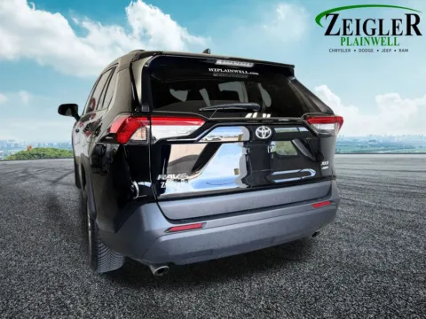 More photos of 2022 Toyota RAV4 XLE at Zeigler Chrysler Dodge Jeep Ram of Plainwell, MI