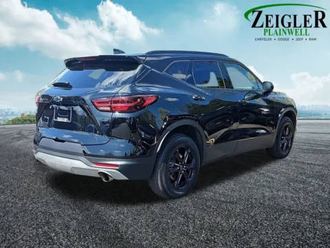 More photos of 2023 Chevrolet Blazer LT at Zeigler Chrysler Dodge Jeep Ram of Plainwell, MI
