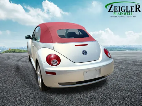 More photos of 2009 Volkswagen Beetle 2.5L at Zeigler Chrysler Dodge Jeep Ram of Plainwell, MI