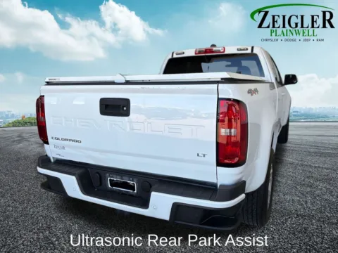 More photos of 2022 Chevrolet Colorado LT at Zeigler Chrysler Dodge Jeep Ram of Plainwell, MI