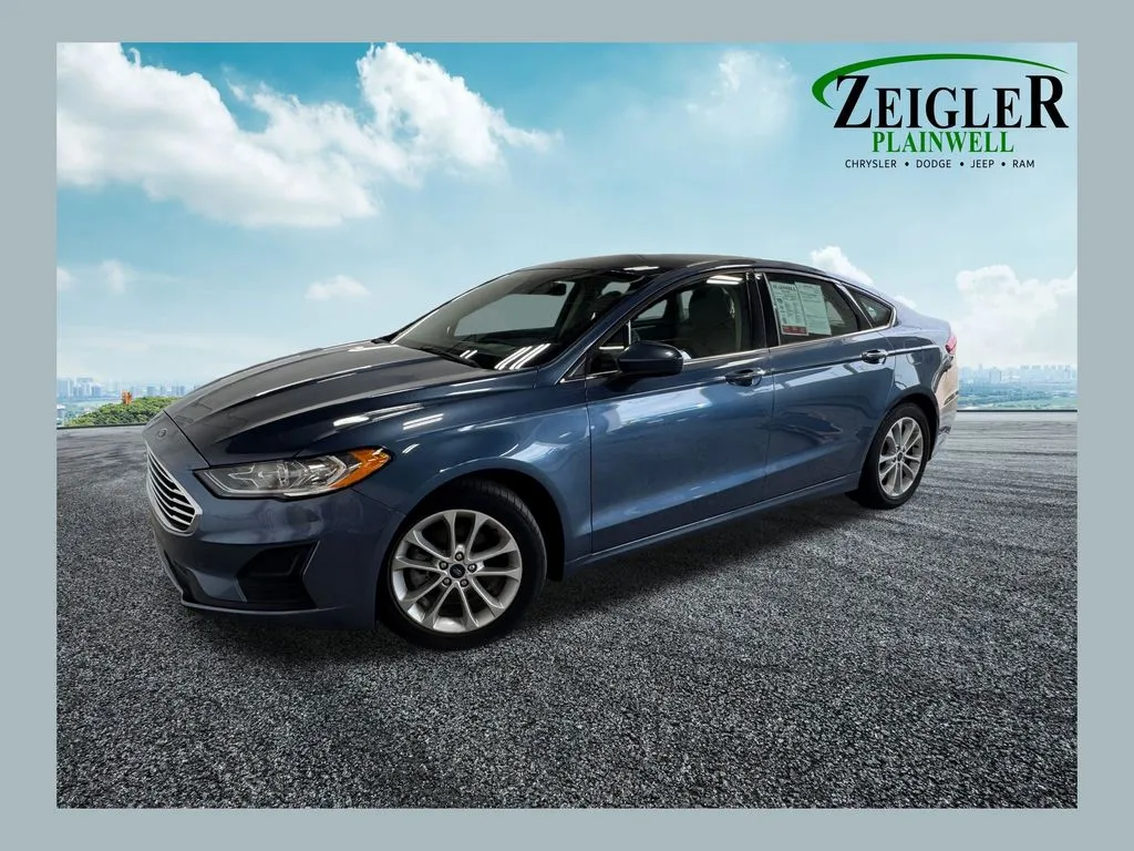 Blue 2019 Ford Fusion SE for sale in Plainwell, MI
