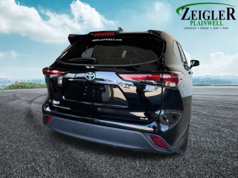 More photos of 2024 Toyota Highlander Hybrid XLE at Zeigler Chrysler Dodge Jeep Ram of Plainwell, MI