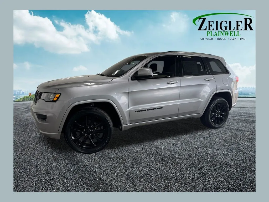 Silver 2020 Jeep Grand Cherokee Altitude for sale in Plainwell, MI