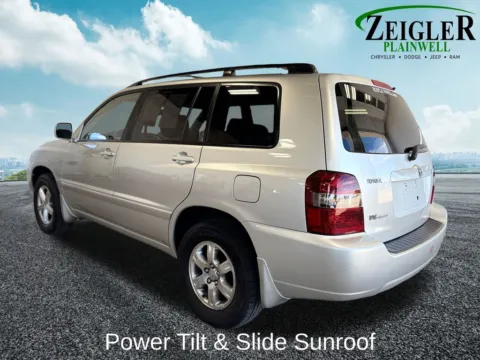 Another view of 2006 Toyota Highlander V6 for sale in Plainwell, MI at Zeigler Chrysler Dodge Jeep Ram of Plainwell