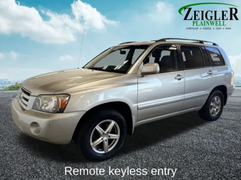 Photos of 2006 Toyota Highlander V6 for sale in Plainwell, MI at Zeigler Chrysler Dodge Jeep Ram of Plainwell