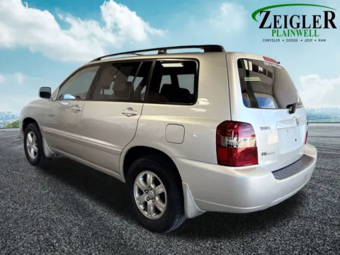 Another view of 2006 Toyota Highlander V6 for sale in Plainwell, MI at Zeigler Chrysler Dodge Jeep Ram of Plainwell