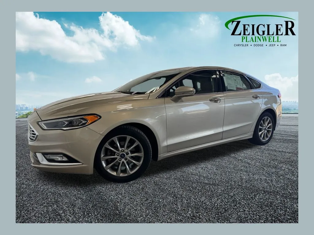 White 2017 Ford Fusion SE for sale in Plainwell, MI