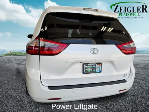 More photos of 2020 Toyota Sienna XLE Premium at Zeigler Chrysler Dodge Jeep Ram of Plainwell, MI