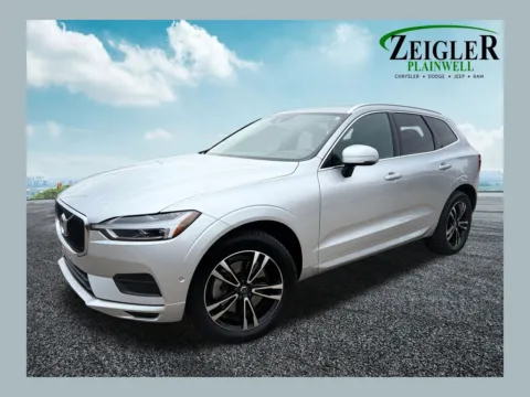 Silver 2019 Volvo XC60 T6 Momentum for sale in Plainwell, MI