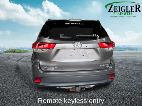 More photos of 2018 Toyota Highlander XLE at Zeigler Chrysler Dodge Jeep Ram of Plainwell, MI