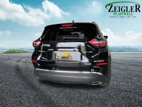 More photos of 2024 Nissan Murano SV at Zeigler Chrysler Dodge Jeep Ram of Plainwell, MI