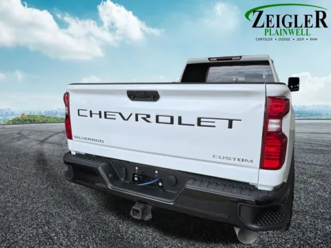 More photos of 2022 Chevrolet Silverado 2500HD Custom at Zeigler Chrysler Dodge Jeep Ram of Plainwell, MI