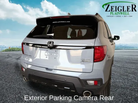 More photos of 2022 Honda Passport Elite at Zeigler Chrysler Dodge Jeep Ram of Plainwell, MI