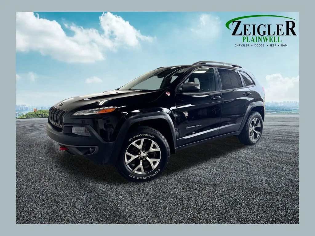 Black 2018 Jeep Cherokee Trailhawk for sale in Plainwell, MI