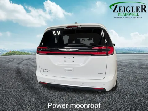 More photos of 2025 Chrysler Pacifica Pinnacle at Zeigler Chrysler Dodge Jeep Ram of Plainwell, MI