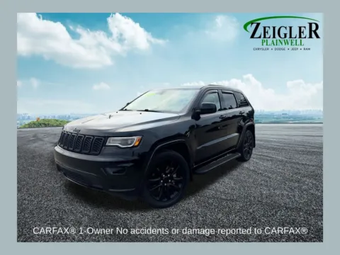 Black 2022 Jeep Grand Cherokee WK Laredo X for sale in Plainwell, MI