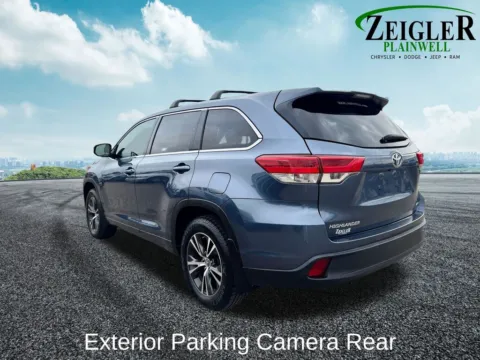 Another view of 2018 Toyota Highlander LE for sale in Plainwell, MI at Zeigler Chrysler Dodge Jeep Ram of Plainwell