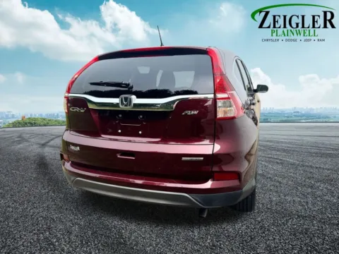 More photos of 2016 Honda CR-V SE at Zeigler Chrysler Dodge Jeep Ram of Plainwell, MI