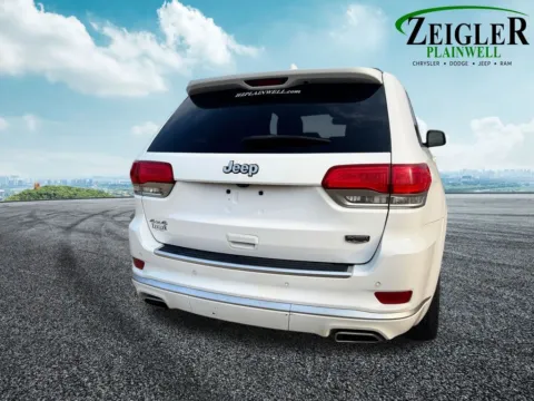 More photos of 2015 Jeep Grand Cherokee Summit at Zeigler Chrysler Dodge Jeep Ram of Plainwell, MI