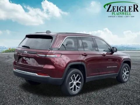 More photos of 2025 Jeep Grand Cherokee Limited at Zeigler Chrysler Dodge Jeep Ram of Plainwell, MI