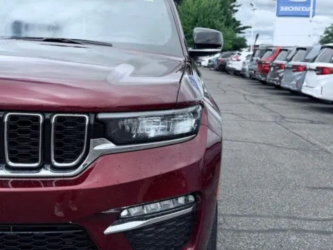 Another view of 2025 Jeep Grand Cherokee Limited for sale in Plainwell, MI at Zeigler Chrysler Dodge Jeep Ram of Plainwell
