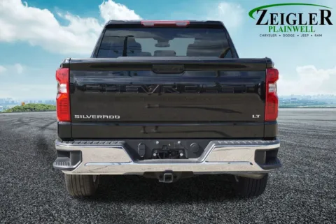 More photos of 2023 Chevrolet Silverado 1500 LT at Zeigler Chrysler Dodge Jeep Ram of Plainwell, MI