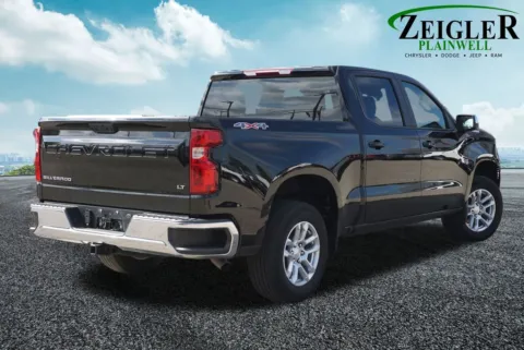 More photos of 2023 Chevrolet Silverado 1500 LT at Zeigler Chrysler Dodge Jeep Ram of Plainwell, MI