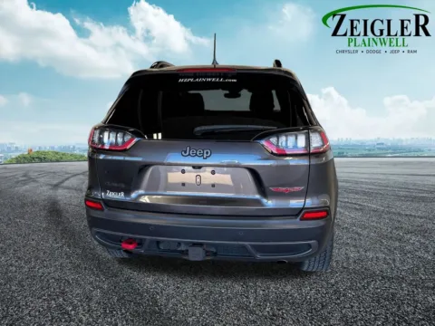 More photos of 2022 Jeep Cherokee Trailhawk at Zeigler Chrysler Dodge Jeep Ram of Plainwell, MI