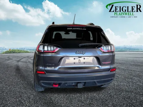 More photos of 2022 Jeep Cherokee Trailhawk at Zeigler Chrysler Dodge Jeep Ram of Plainwell, MI