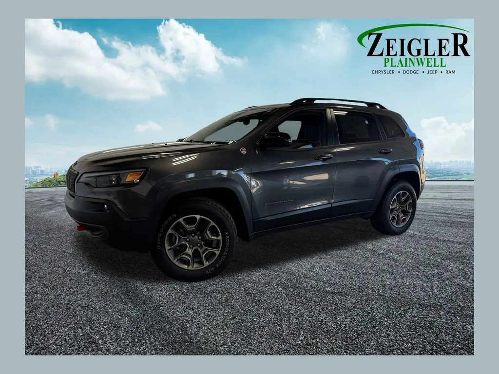 Gray 2022 Jeep Cherokee Trailhawk for sale in Plainwell, MI